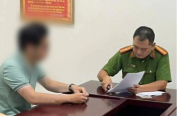 NÓNG: Đã xác định danh tính nam thanh niên khoa than đuổi theo cô gái trong đêm ở Hà Nội