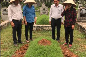 Ở làng Đông, nhà họ Nguyễn vốn là một dòng họ lớn, đông con cháu, nổi tiếng hiếu thảo và đoàn kết