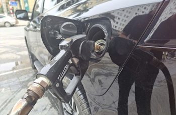 Giá xăng dầu ngày 30/6: Biến động lên xuống từng giờ, người dân tranh thủ trước 15h chiều nay