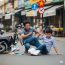 Nam hoảng loạn, gào lên: “Bố ơi! Bố ơi đừng bỏ con! Con còn phải thi…”
