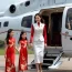 Chồng đuổi vợ ra khỏi nhà, 8 năm sau cô ấy quay lại cùng chiếc trực thăng và hai bé gái…