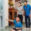 Cậu Bé Không Dám Vào Phòng Tắm Một Mình Và Người Thợ Điện Nước Phát Hiện