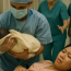 Chồng hấp hối vì ung thư giai đoạn cuối, tôi nhắm mắt đẻ con cho đại gia để cứu chồng