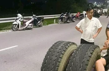 Gia Lai: Xe tải văng bánh, người chạy bộ tử vong tại chỗ