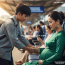 Cậu sinh viên nghèo nhường ghế tàu hạng nhất cho phụ nữ mang thai: Không ngờ bước ngoặt cuộc đời cậu chuyển đổi từ giây phút này…