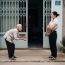 Mẹ chỉ xin tiền về quê nhưng con gái viện đủ lý do để từ chối rồi cắt cả tiền chu cấp, nào ngờ mấy ngày sau