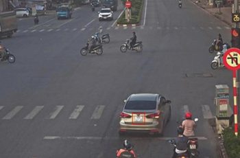 Thông báo nhiều chủ xe bị phạt nguội lỗi vượt đèn đỏ