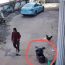 Cháu 1 tuổi đuối nước trong xô, bà nội đi qua tìm 10 lần không phát hiện: Camera ghi lại diễn biến đau lòng