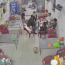 Clip nữ chủ quán thẳng tay tát khách nam vì hành vi quấy rối mình:  Bài học nhớ đời cho kẻ khiếm nhã