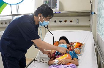 Bắt đầu từ cơn sốt, 3 ngày sau bé 8 tuổi đã hết cơ hội sống: Cảnh báo rất nhiều mẹ chủ quan