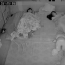 Clip mẹ phản xạ cực nhanh, cứu con trong tích tắc gây xúc động mạnh: “Đúng là bản năng làm mẹ”