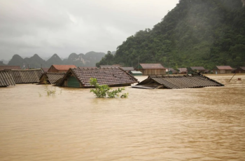 Biển Đông sắp đón cơn bão số 12, miền Trung nguy cơ xuất hiện mưa to, lũ lớn