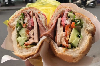 Rõ thủ phạm trong ổ bánh mì khiến hơn 300 người TP.HCM ngộ độc