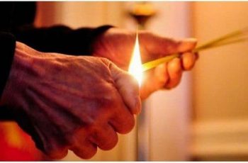 Ngày mai, mùng 1 tháng 10 năm Ất Tỵ thắp hương vào 3 khung giờ này đẹp nhất Ngày mai, mùng 1 tháng 10 năm Ất Tỵ thắp hương vào 3 khung giờ này đẹp nhất