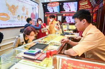 Giá vàng ngày 26/11: Vàng nhẫn SJC tăng 1 triệu đồng/lượng trong khi vàng miếng tăng 500.000 đồng