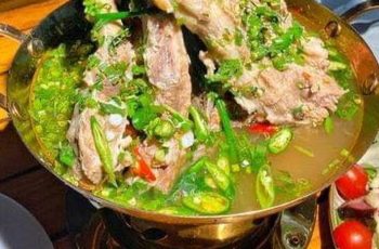 Ăn nhậu tại quán bia ở Hà Nội, khách bị từ chối không mang đồ thừa ra về Ăn nhậu tại quán bia ở Hà Nội, khách bị từ chối không mang đồ thừa ra về