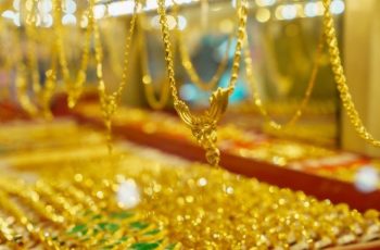 Giá vàng hôm nay 15/12/2025: Vàng SJC tăng vọt, vượt 157 triệu đồng/lượng Giá vàng hôm nay 15/12/2025: Vàng SJC tăng vọt, vượt 157 triệu đồng/lượng