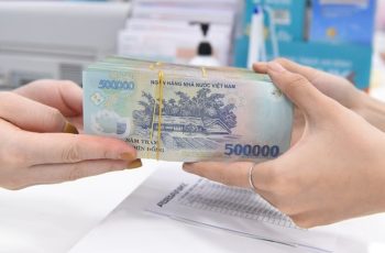 Lãi tiết kiệm tăng mạnh, có 100 triệu đồng gửi ngân hàng nhận được bao nhiêu lãi? Lãi tiết kiệm tăng mạnh, có 100 triệu đồng gửi ngân hàng nhận được bao nhiêu lãi?