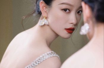 THẺ ĐƯA MẸ CHỒNG, TIỀN TÔI GIỮ THẺ ĐƯA MẸ CHỒNG, TIỀN TÔI GIỮ