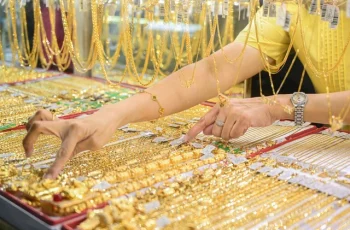 Giá vàng hôm nay ngày 6/12 quay đầu giảm rất mạnh