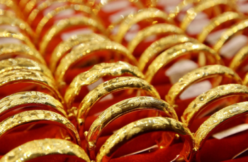 Giá vàng hôm nay (ngày 2/1): Giảm 1 triệu đồng mỗi lượng mua vào Giá vàng hôm nay (ngày 2/1): Giảm 1 triệu đồng mỗi lượng mua vào