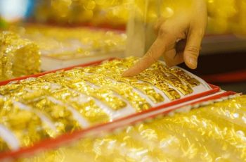 Cập nhật giá vàng trưa hôm nay 10/01/2026: Giá vàng SJC, giá vàng 24k 9999, giá vàng nhẫn, vàng thế giới và kim loại quý Cập nhật giá vàng trưa hôm nay 10/01/2026: Giá vàng SJC, giá vàng 24k 9999, giá vàng nhẫn, vàng thế giới và kim loại quý