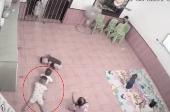 Bé 4 tuổi ‘ra đi’ ở lớp mầm non: Hình ảnh camera phơi bày tất cả, giá như cô giáo ‘có tâm’ hơn Bé 4 tuổi ‘ra đi’ ở lớp mầm non: Hình ảnh camera phơi bày tất cả, giá như cô giáo ‘có tâm’ hơn